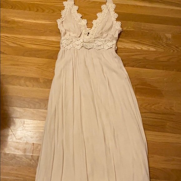 VENUS Dresses & Skirts - Off white maxi dress